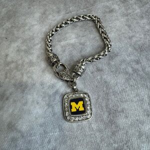 UNIVERSITY OF MICHIGAN ‎ BRAIDED CZ CHARM Bracelet